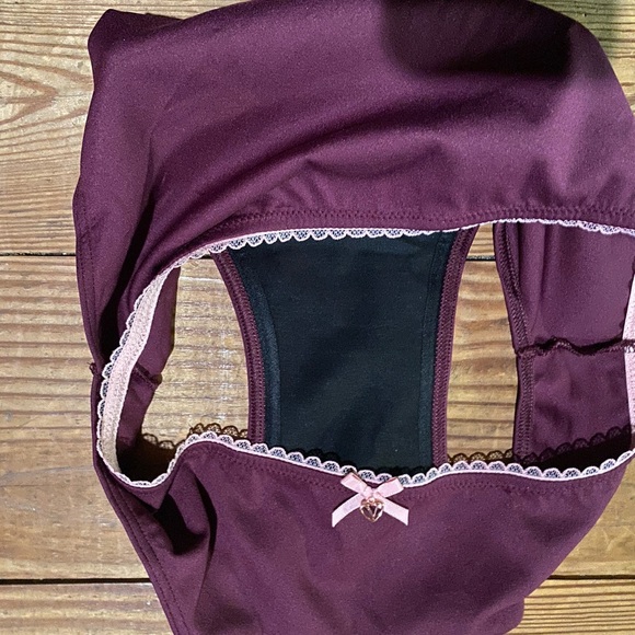 Victoria secret period pantie - Picture 4 of 4